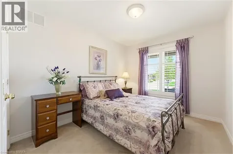 35 Cobblestone Drive Paris ON N3L 4G1