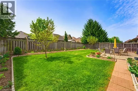 35 Cobblestone Drive Paris ON N3L 4G1