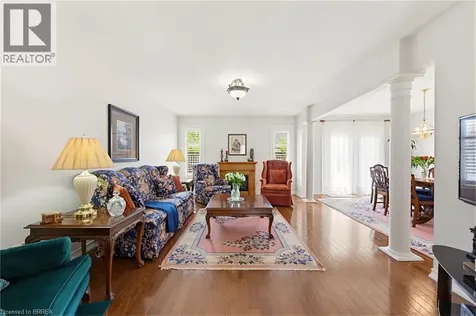 35 Cobblestone Drive Paris ON N3L 4G1