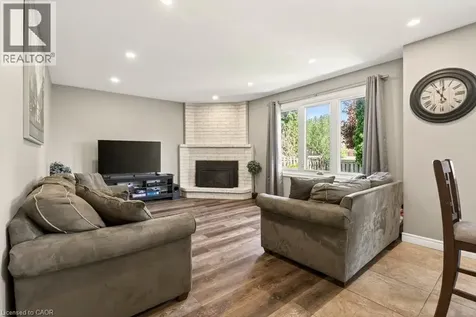 72 Gurnett Drive Hamilton ON L9C 7J8