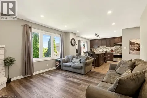 72 Gurnett Drive Hamilton ON L9C 7J8