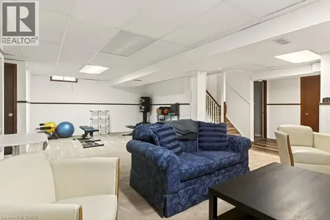 72 Gurnett Drive Hamilton ON L9C 7J8