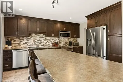72 Gurnett Drive Hamilton ON L9C 7J8