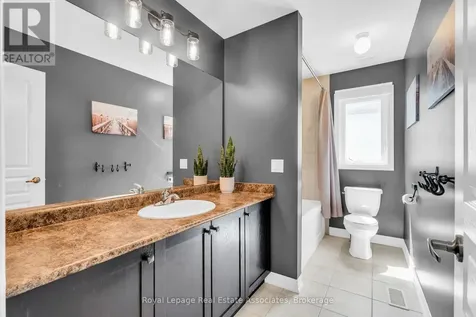 704 Cook Crescent Shelburne ON L9V 3V6