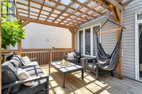 704 Cook Crescent Shelburne ON L9V 3V6