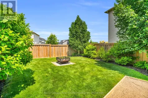 704 Cook Crescent Shelburne ON L9V 3V6