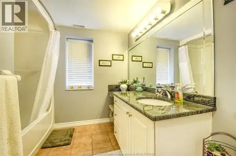 320 Village Grove Drive Tecumseh ON N8N 4X7