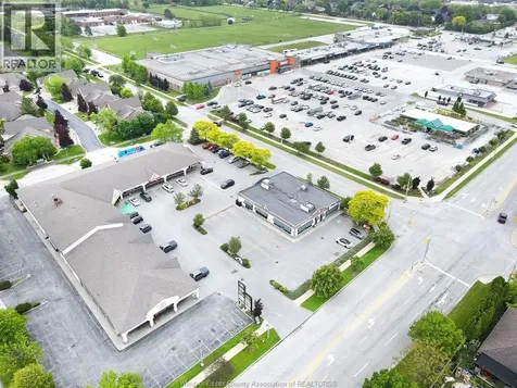 320 Village Grove Drive Tecumseh ON N8N 4X7