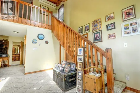 1047 Front Road South Amherstburg ON N9V 2M4