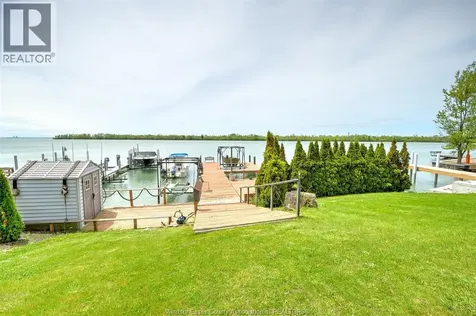 1047 Front Road South Amherstburg ON N9V 2M4