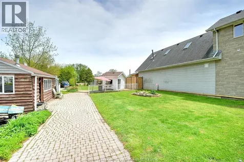 1047 Front Road South Amherstburg ON N9V 2M4