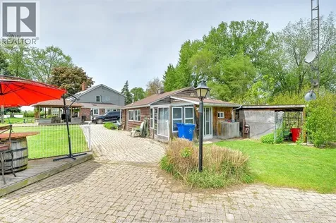 1047 Front Road South Amherstburg ON N9V 2M4