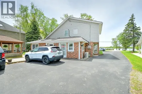 1047 Front Road South Amherstburg ON N9V 2M4