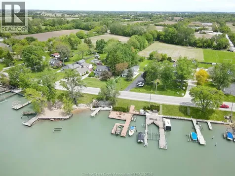 1047 Front Road South Amherstburg ON N9V 2M4