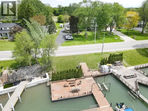 1047 Front Road South Amherstburg ON N9V 2M4