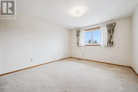 18 Carmine Place Guelph (victoria North) ON N1E 3V1