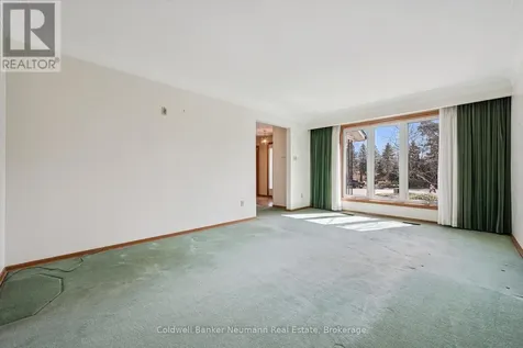 18 Carmine Place Guelph (victoria North) ON N1E 3V1