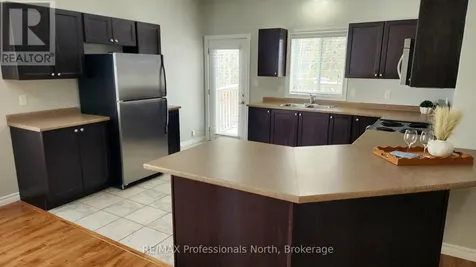 33 Goodwin Drive Huntsville ON P1H 2R3