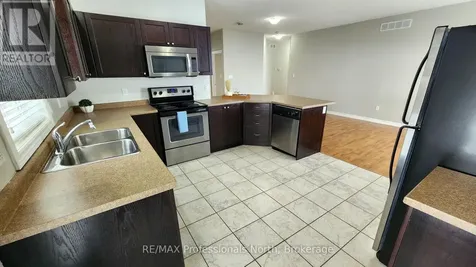 33 Goodwin Drive Huntsville ON P1H 2R3