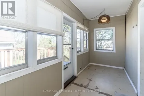 18 Susan Street West Huntsville ON P1H 1X4