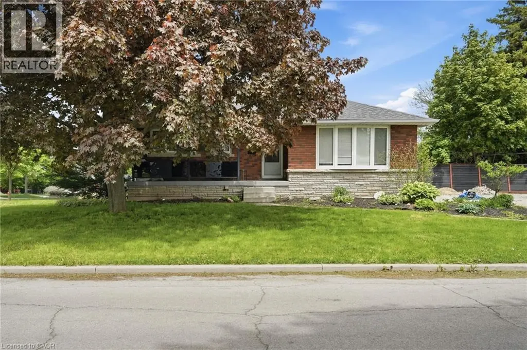420 Elmwood Avenue Hamilton ON L9C 1T7