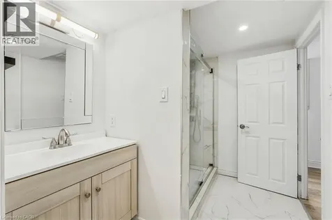 420 Elmwood Avenue Hamilton ON L9C 1T7
