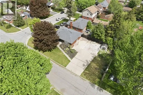 420 Elmwood Avenue Hamilton ON L9C 1T7