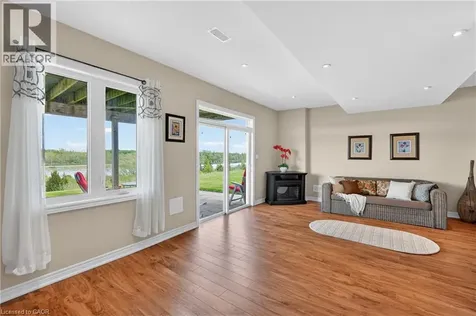 164 Galloway Trail Welland ON L3B 6G5