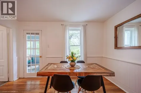 15 Eagle Hill Cambridge ON N3C 2C8