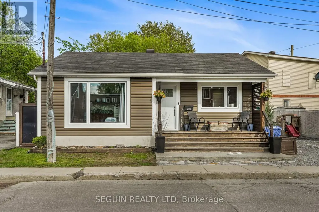 281 Hampden Street Hawkesbury ON K6A 1Y4