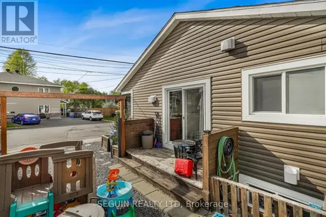 281 Hampden Street Hawkesbury ON K6A 1Y4