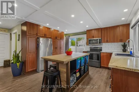 281 Hampden Street Hawkesbury ON K6A 1Y4