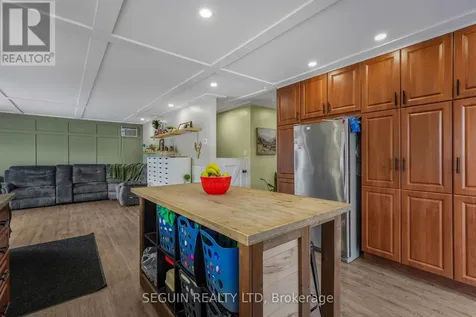 281 Hampden Street Hawkesbury ON K6A 1Y4