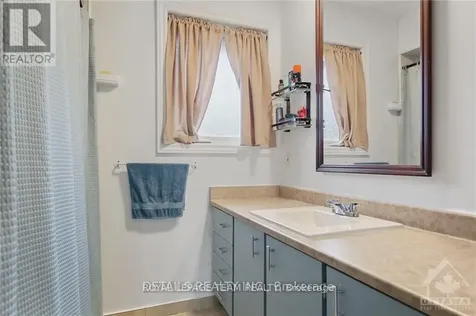 2111 Montreal Road Ottawa ON K1J 8M8