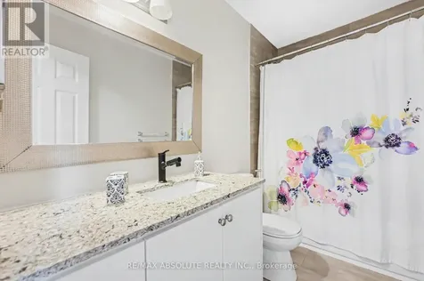 700 Tweesdmuir Avenue Ottawa ON K1Z 5P9