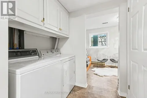 700 Tweesdmuir Avenue Ottawa ON K1Z 5P9