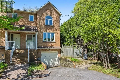 700 Tweesdmuir Avenue Ottawa ON K1Z 5P9