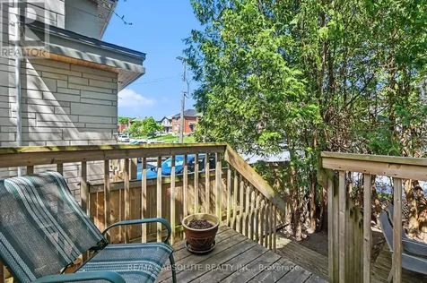 700 Tweesdmuir Avenue Ottawa ON K1Z 5P9