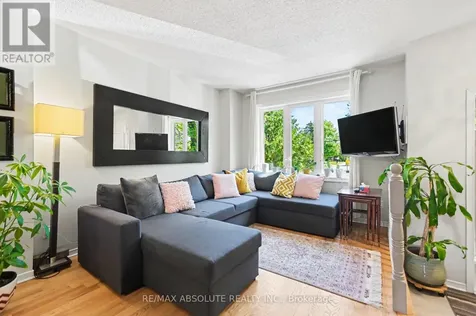 700 Tweesdmuir Avenue Ottawa ON K1Z 5P9
