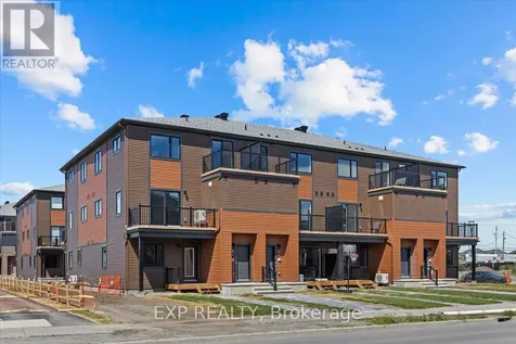 782 Campolina Way Ottawa ON K2S 3K8