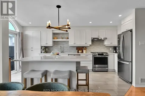2285 Brockstone Crescent Ottawa ON K4A 4V3