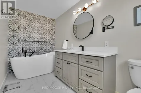 2285 Brockstone Crescent Ottawa ON K4A 4V3