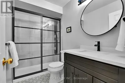 2285 Brockstone Crescent Ottawa ON K4A 4V3