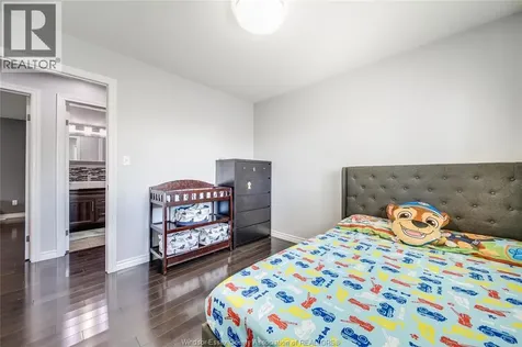 1032 Frederica Avenue Windsor ON N8P 1V7