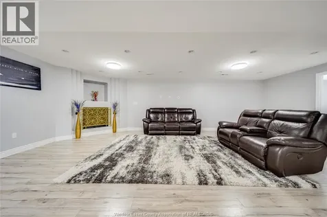 1032 Frederica Avenue Windsor ON N8P 1V7