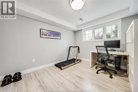 1032 Frederica Avenue Windsor ON N8P 1V7