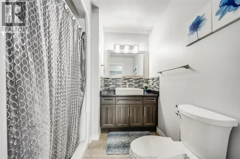 1032 Frederica Avenue Windsor ON N8P 1V7