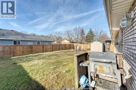 56 Rose Avenue Tilbury ON N0P 2L0