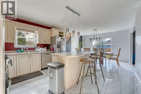 56 Rose Avenue Tilbury ON N0P 2L0