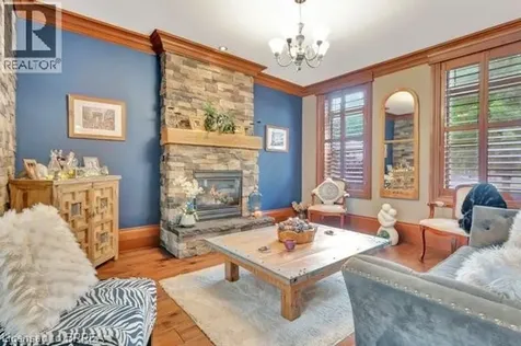 66 Banfield Street Paris ON N3L 2Z1